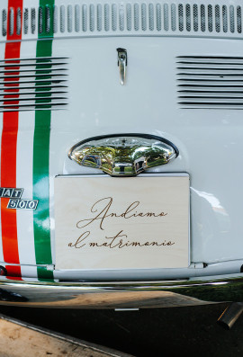 Tablica rejestracyjna po włosku