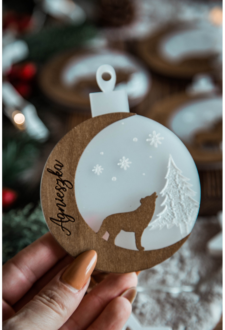 Bombki grawerowane z motywem lasu