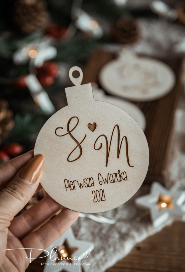 Bombka drewniana z inicjałami
