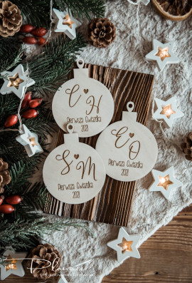 Bombka z inicjałami