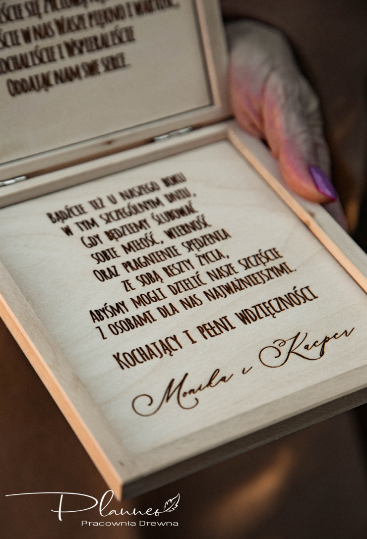 Pudełko prośba o błogosławieństwo grawer
