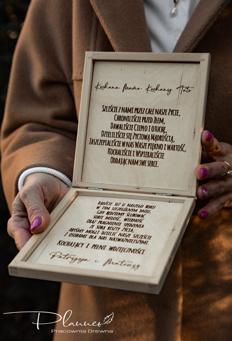 Pudełko prośba o błogosławieństwo grawer