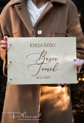 Grawerowana Księga Gości z imionami