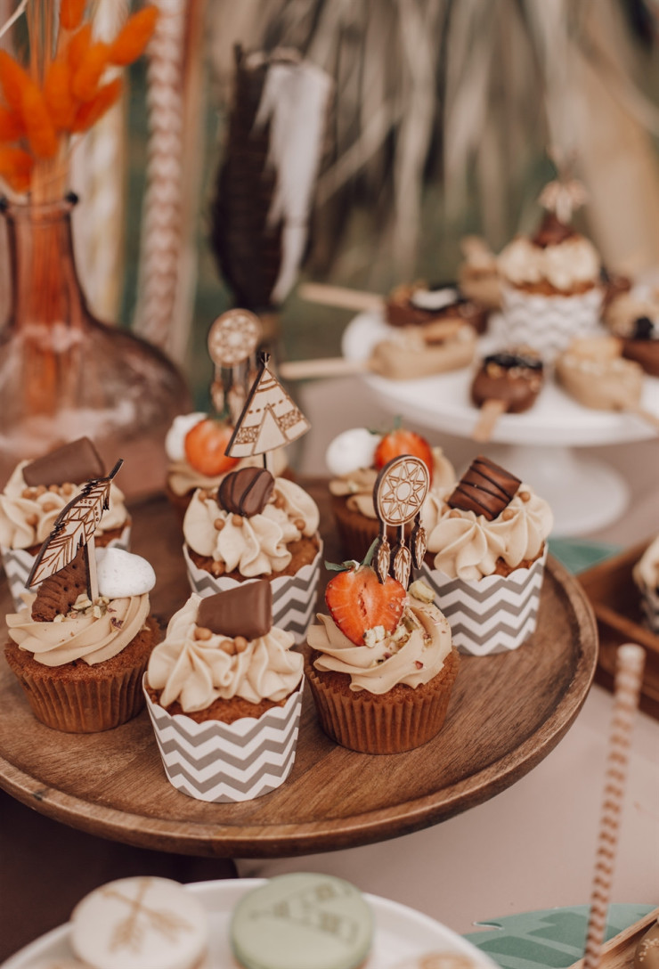 Minitoppery drewniane tipi