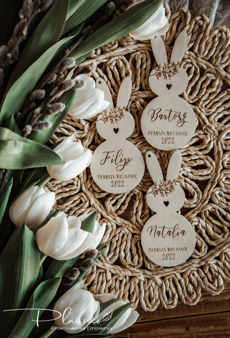 Króliczek z wiankiem