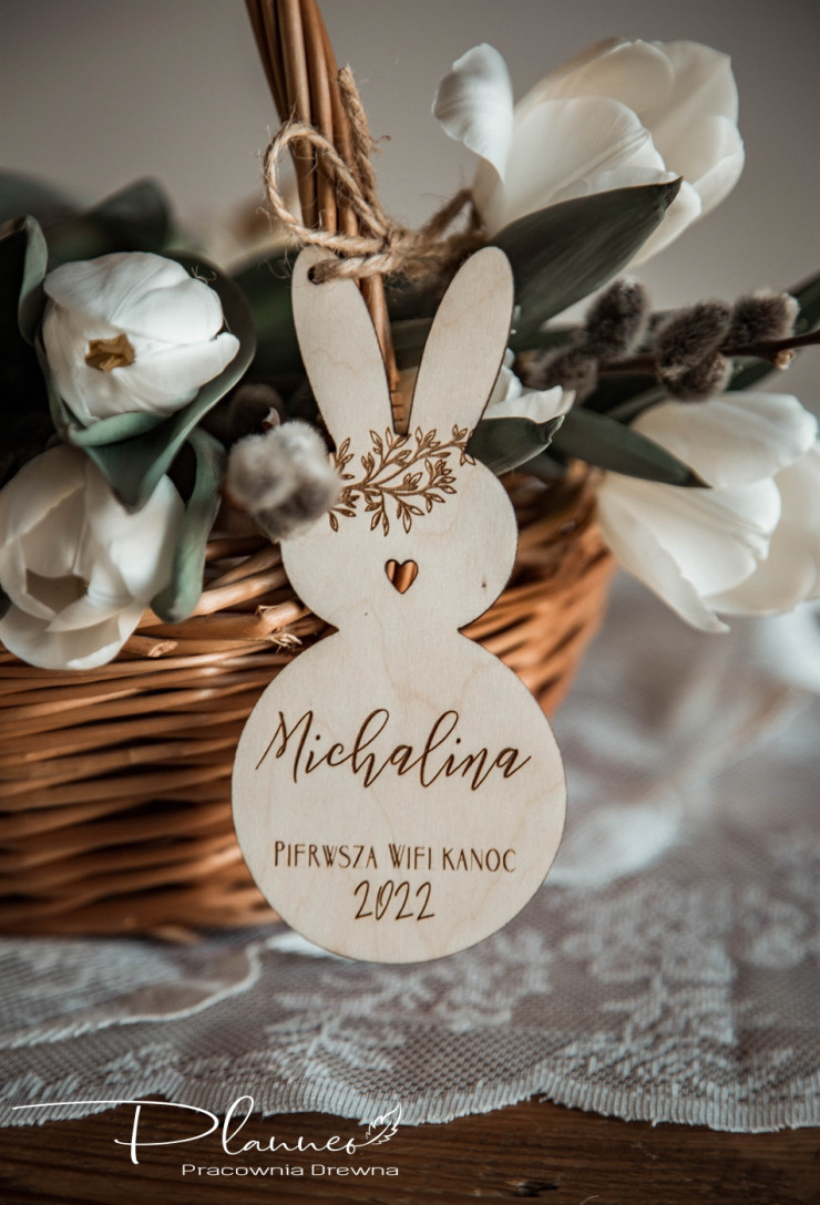 Króliczek z wiankiem