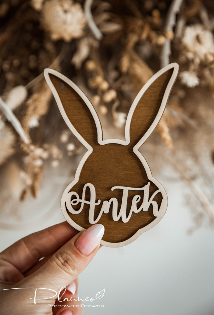 Głowa zajączka z imieniem