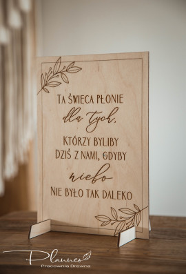 Ta świeca płonie liście