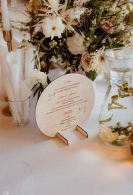 Okrągłe dwustronne Menu z gołąbkami