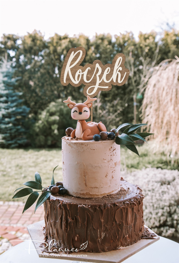 Topper Roczek na tle