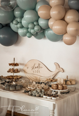 Grawerowany wieloryb