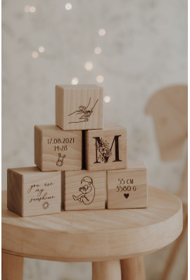 Kostki metryczka dłonie