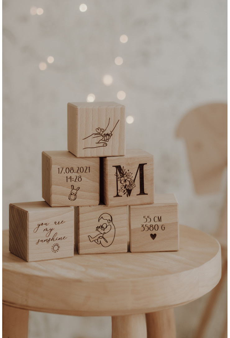 Kostki metryczka dłonie