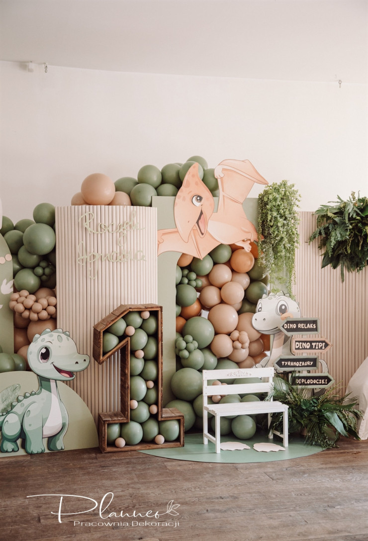 Napis Roczek z imieniem dziecka