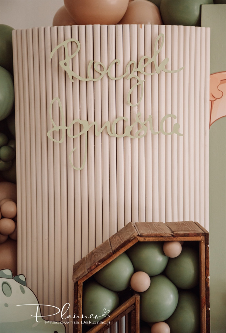 Napis Roczek z imieniem dziecka