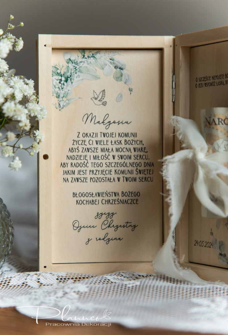 Pamiątka Pierwszej Komunii Świętej kwiatowe serce