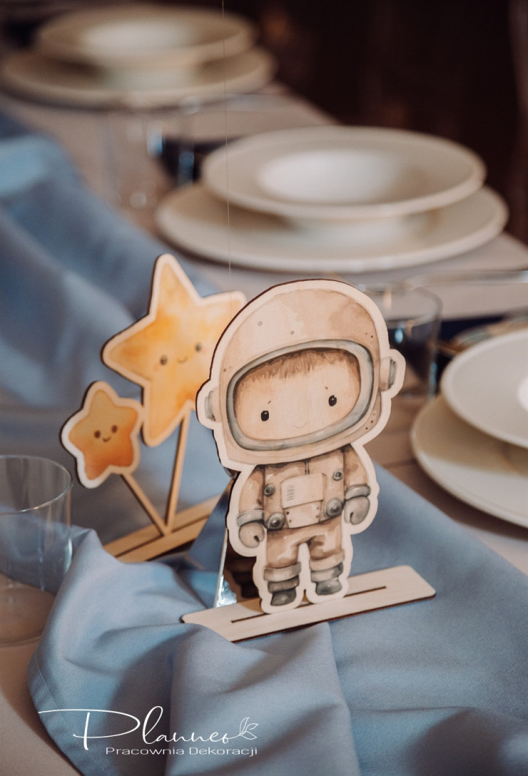 Figurki Kosmos do postawienia