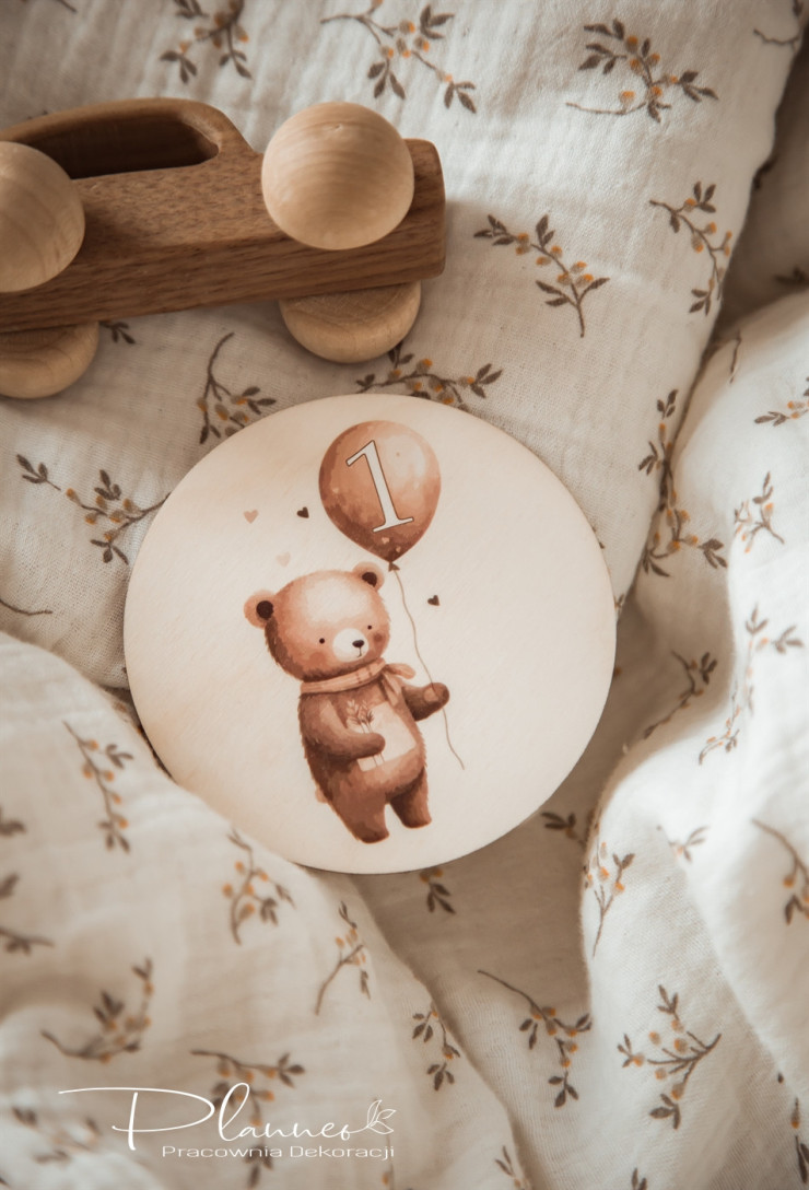 Tabliczki z miesiącami Misie z balonami