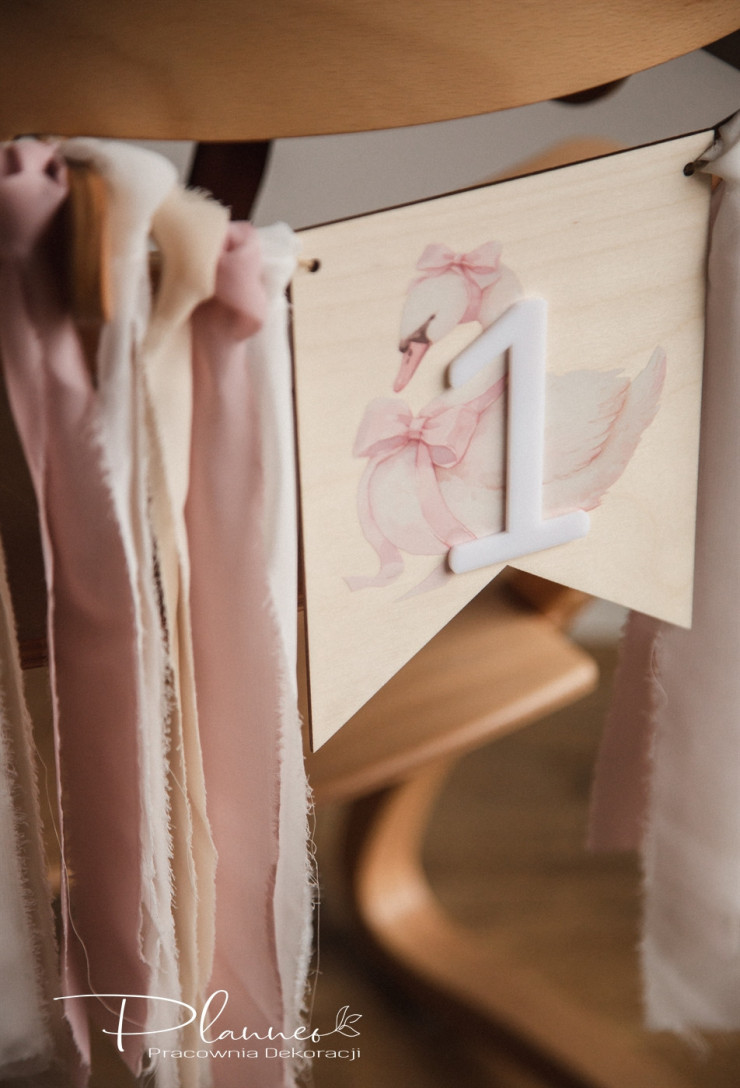 Proporczyk na roczek Łabędzie