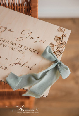 Drewniana Księga Gości Miłorząb