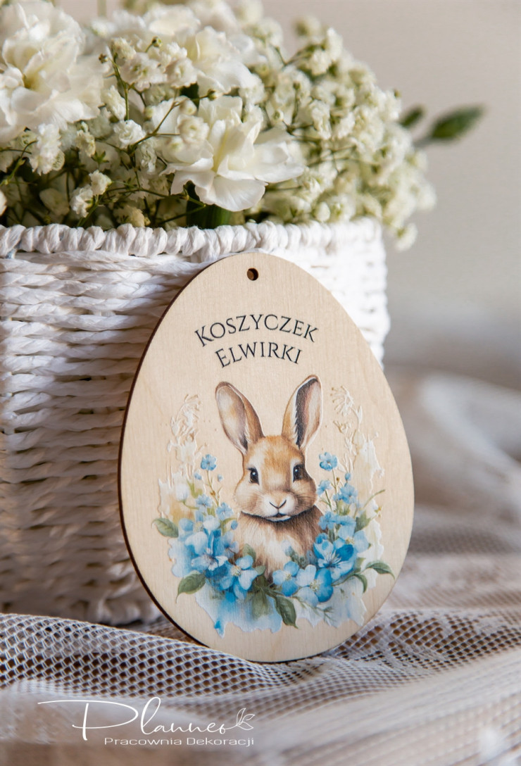 Zawieszka jajko z niebieskim królikiem
