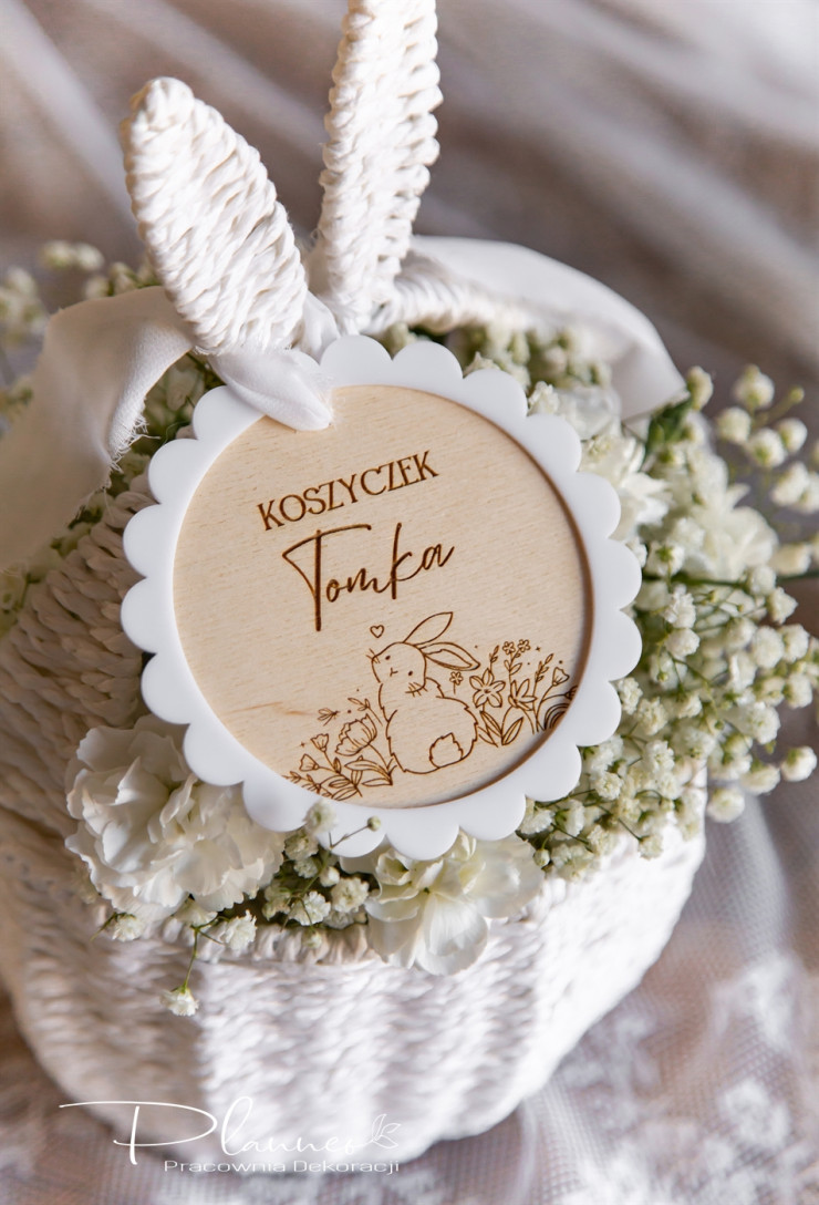 Zawieszka w formie kwiatka z imieniem