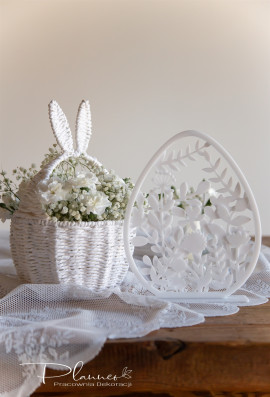 Ażurowe jajko z plexi do postawienia