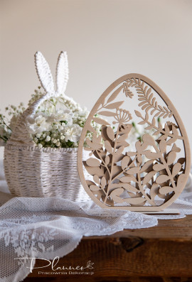 Ażurowe jajko ze sklejki do postawienia