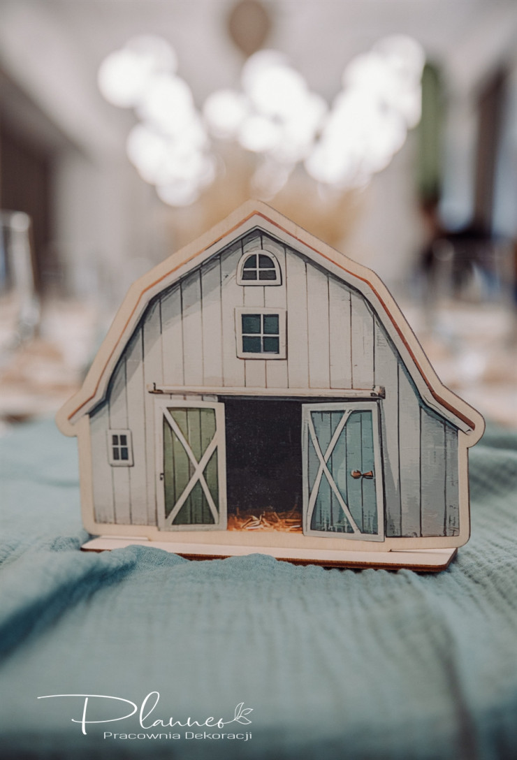 Stodoła do postawienia na stół
