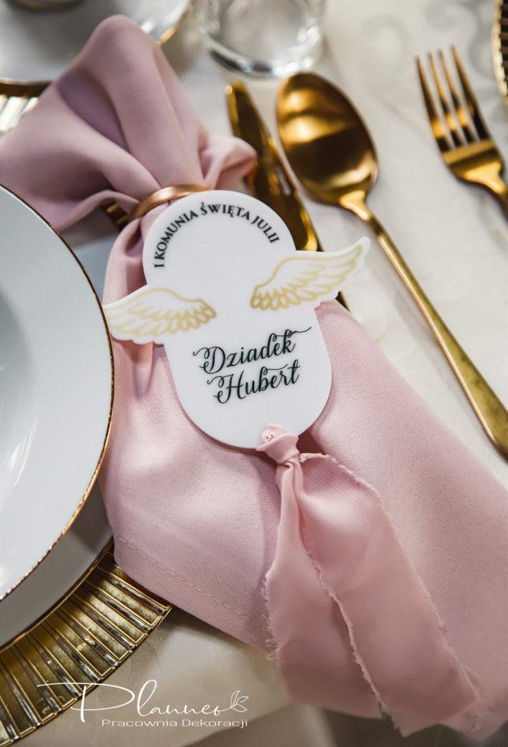 Winietka komunijna z nadrukiem skrzydełek i wstążką