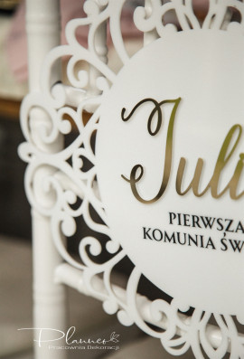 Tabliczka na krzesło z imieniem na Komunię Świętą