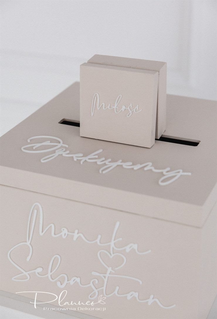 Skrzynka beżowa elegancka naklejane imiona pudełko na obrączki