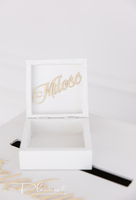 Skrzynka biała elegancka naklejane inicjały złote napisy