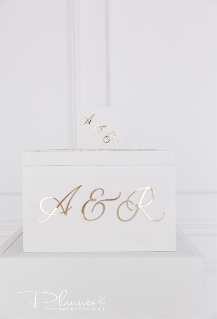 Skrzynka biała elegancka naklejane inicjały pudełko na obrączki